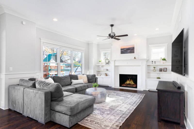 Modern Flames Orion 26 Electric Fireplace - Image 3